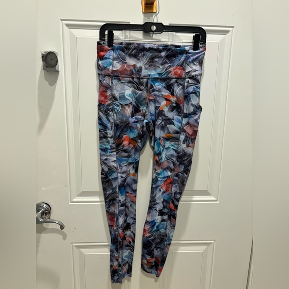 Lululemon Fast and Free High-Rise Tight 25" Luminescent Floral Multi Legging 8 - Picture 3 of 5